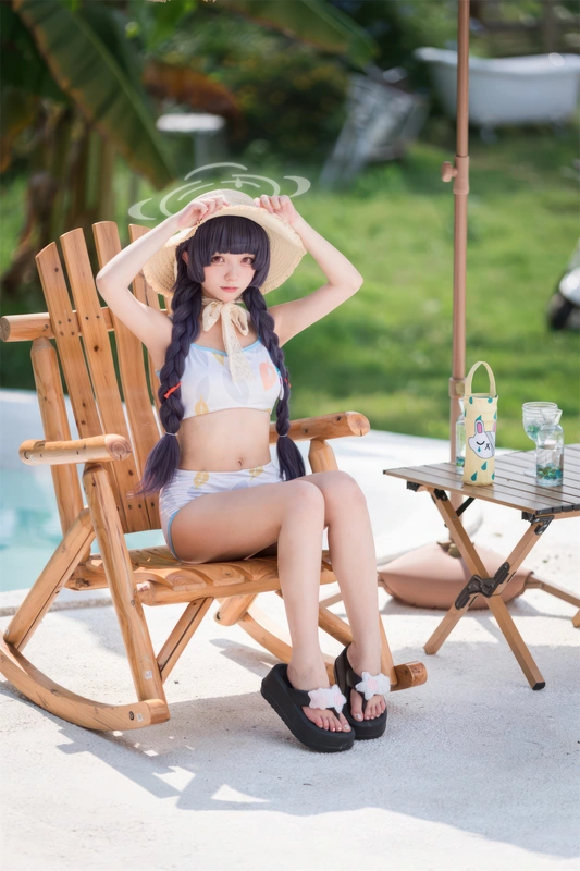 碧蓝档案 美游泳装 - 花铃